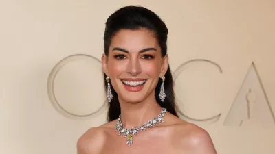 Anne Hathaway Oscars