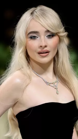 Sabrina carpenter