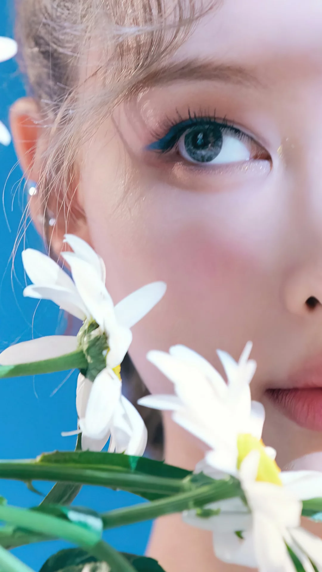 Nayeon De Twice Con Flores